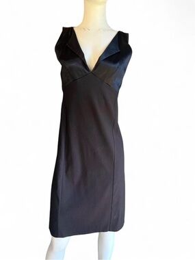 Max Studio Elegant Black V-Neck Sheath Dress